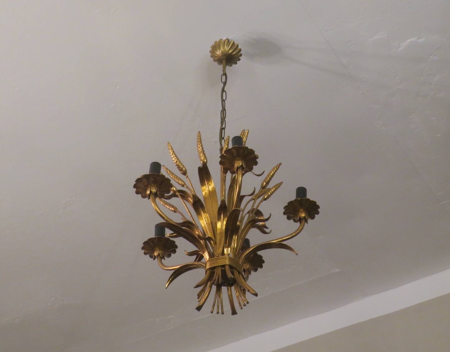 Gold plated tole wheatsheaf chandelier by Hans Kögl, 1960s