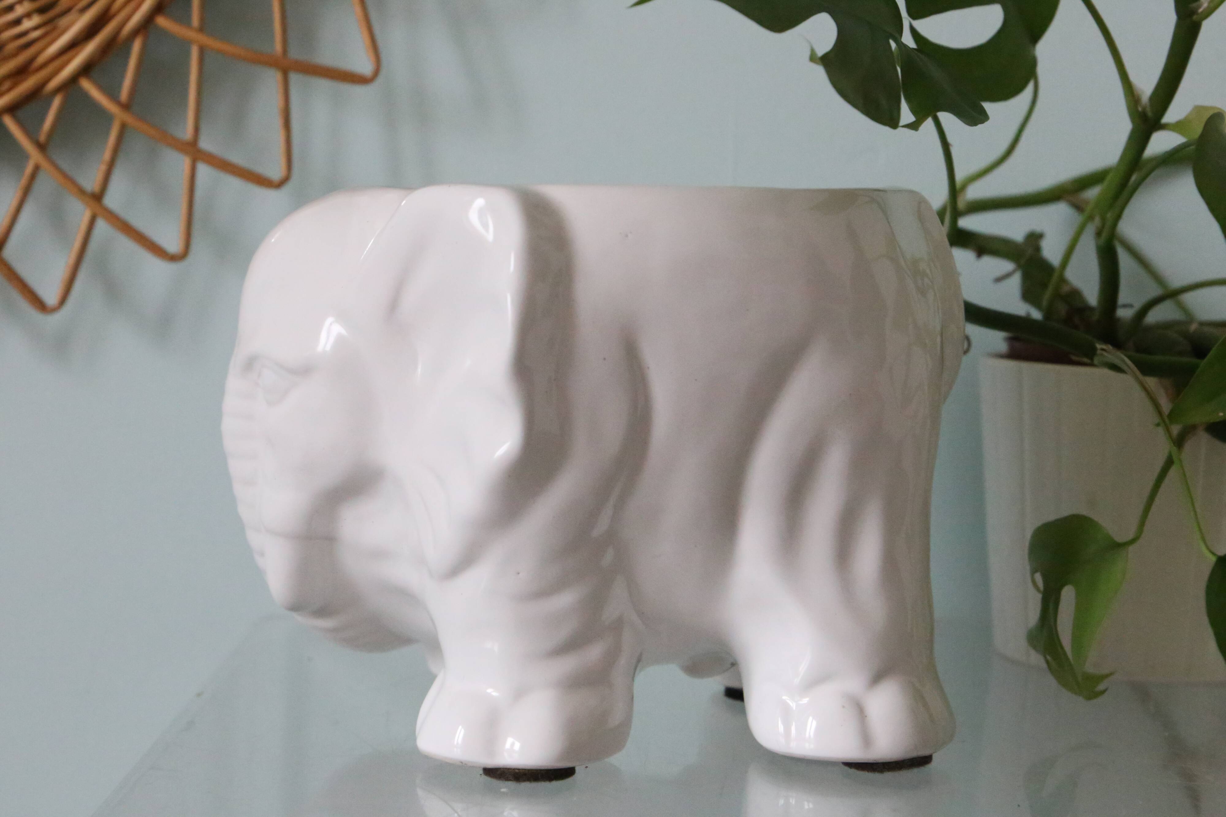 Cache pot éléphant vintage