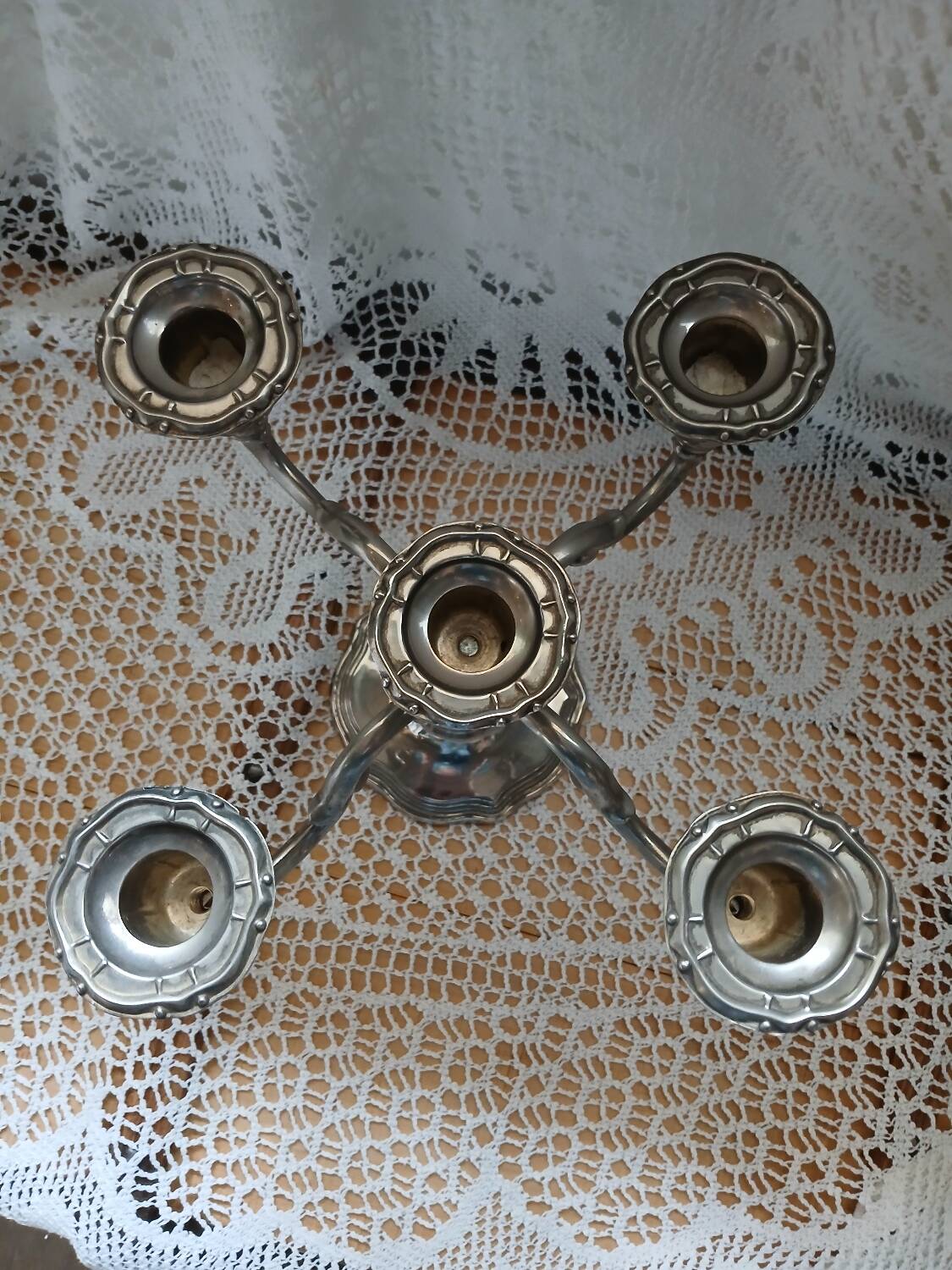5-headed metal candlestick