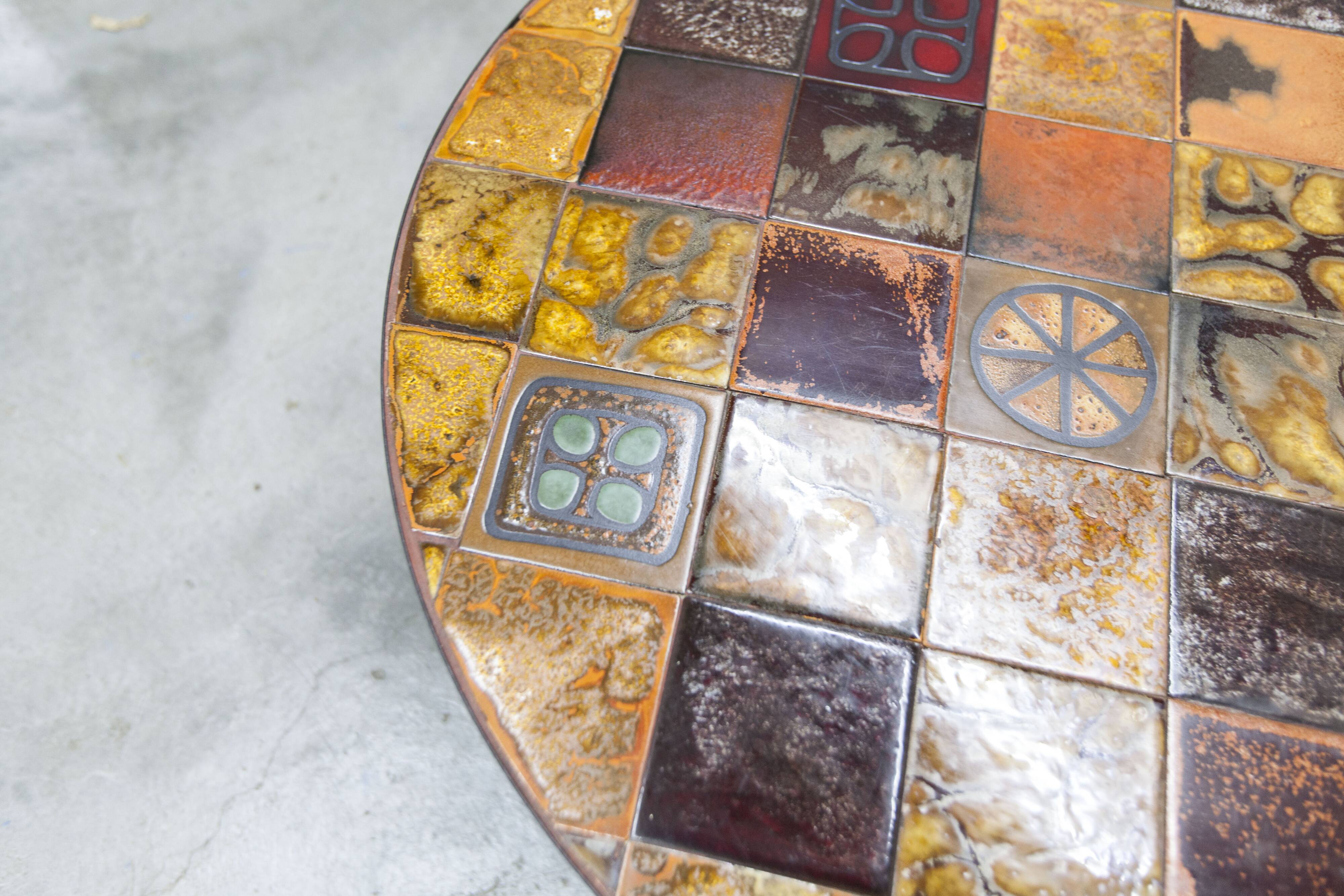 Table basse ronde céramique de Jean Gregorieff