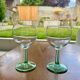 Paire de verres à pied verts – style vintage rustique