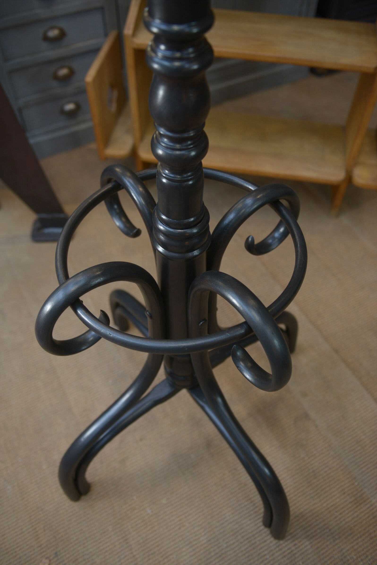 Old curved wooden parrot coat rack 1920