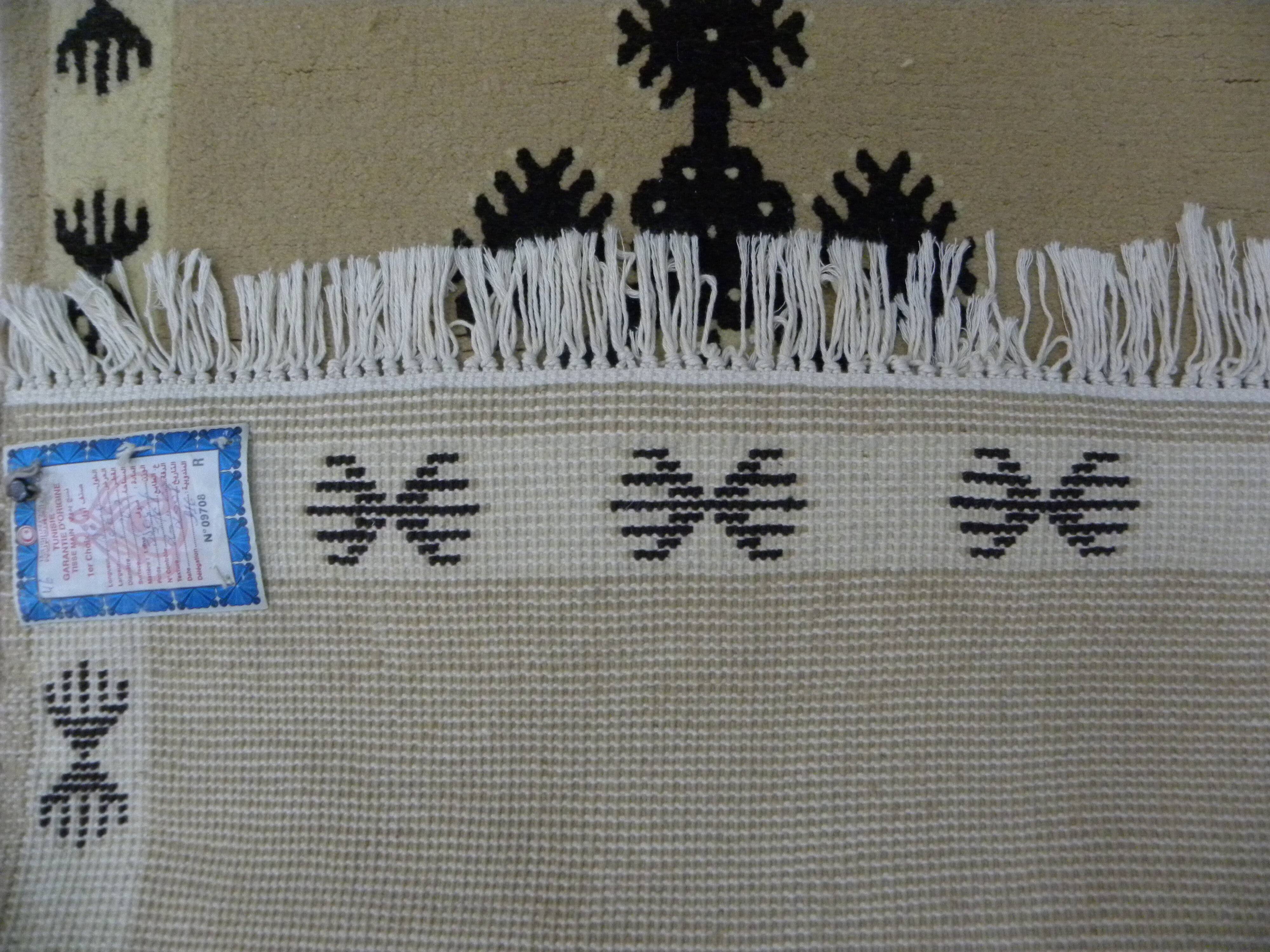 Ecru Berber rug - Traditional rug - Handcrafted wool rug