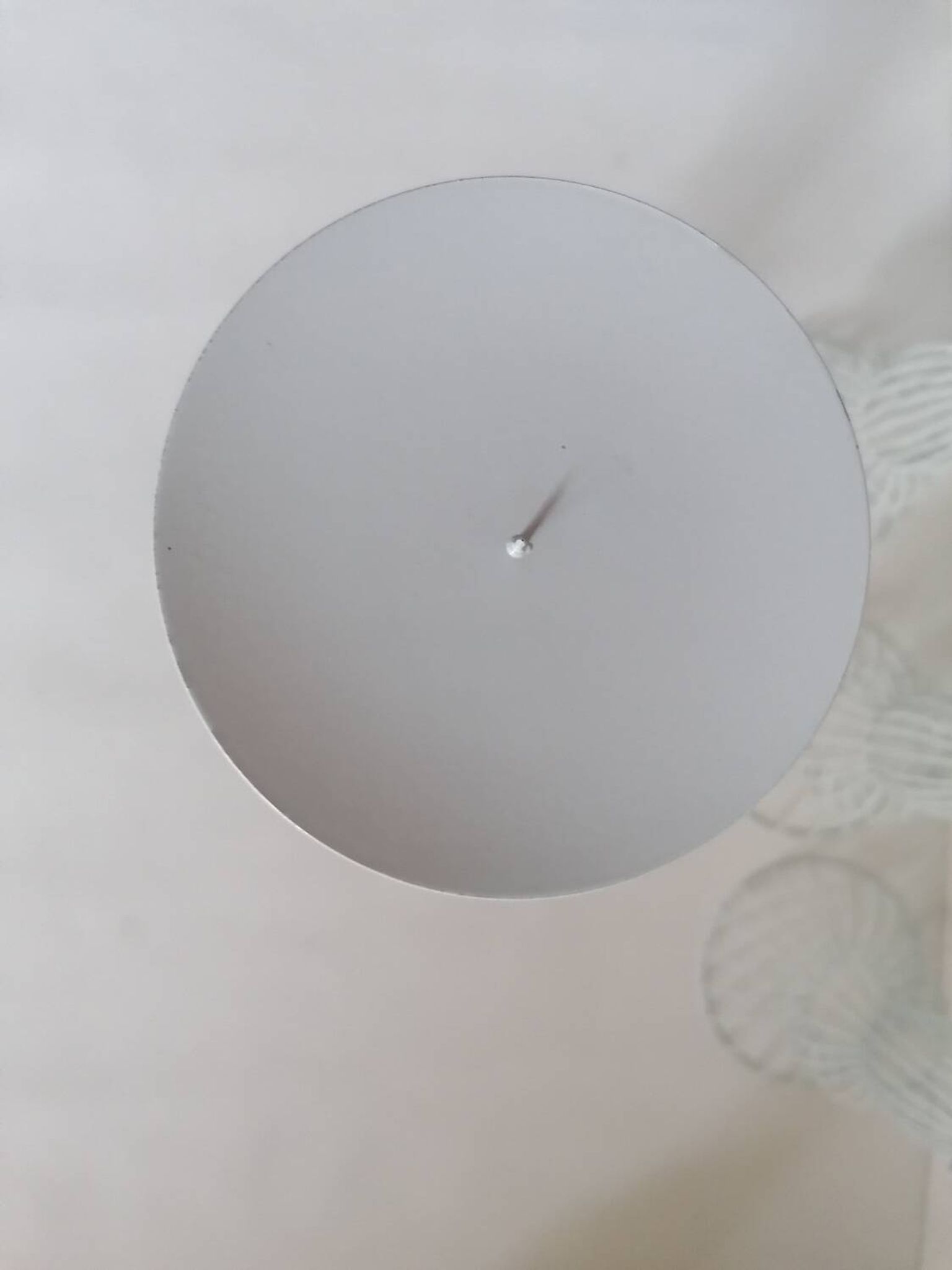 4 contemporary design wire candle holders