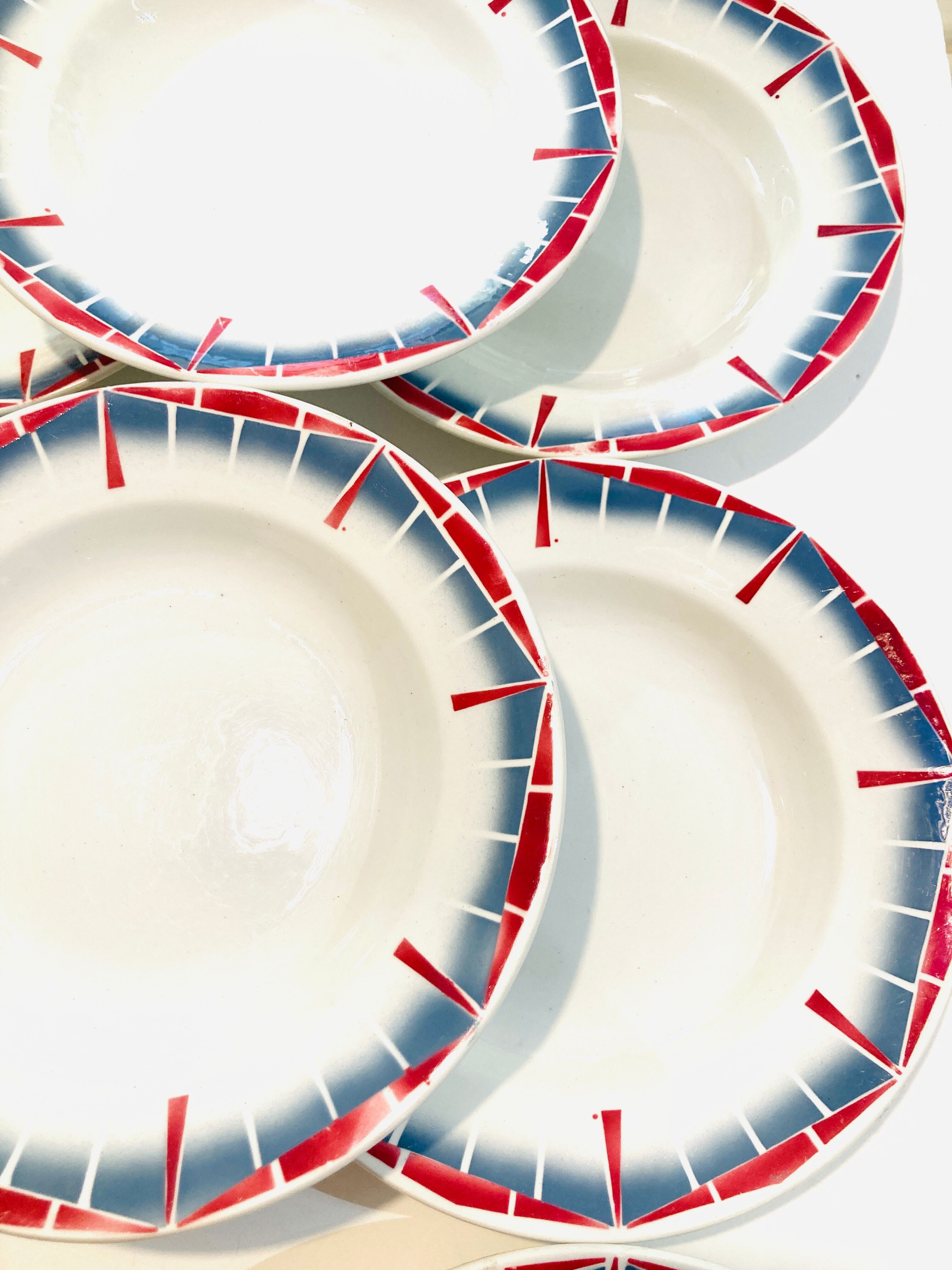 8 hollow plates ceranord st amand boulingrin pink and blue -vintage-kitchen-retro