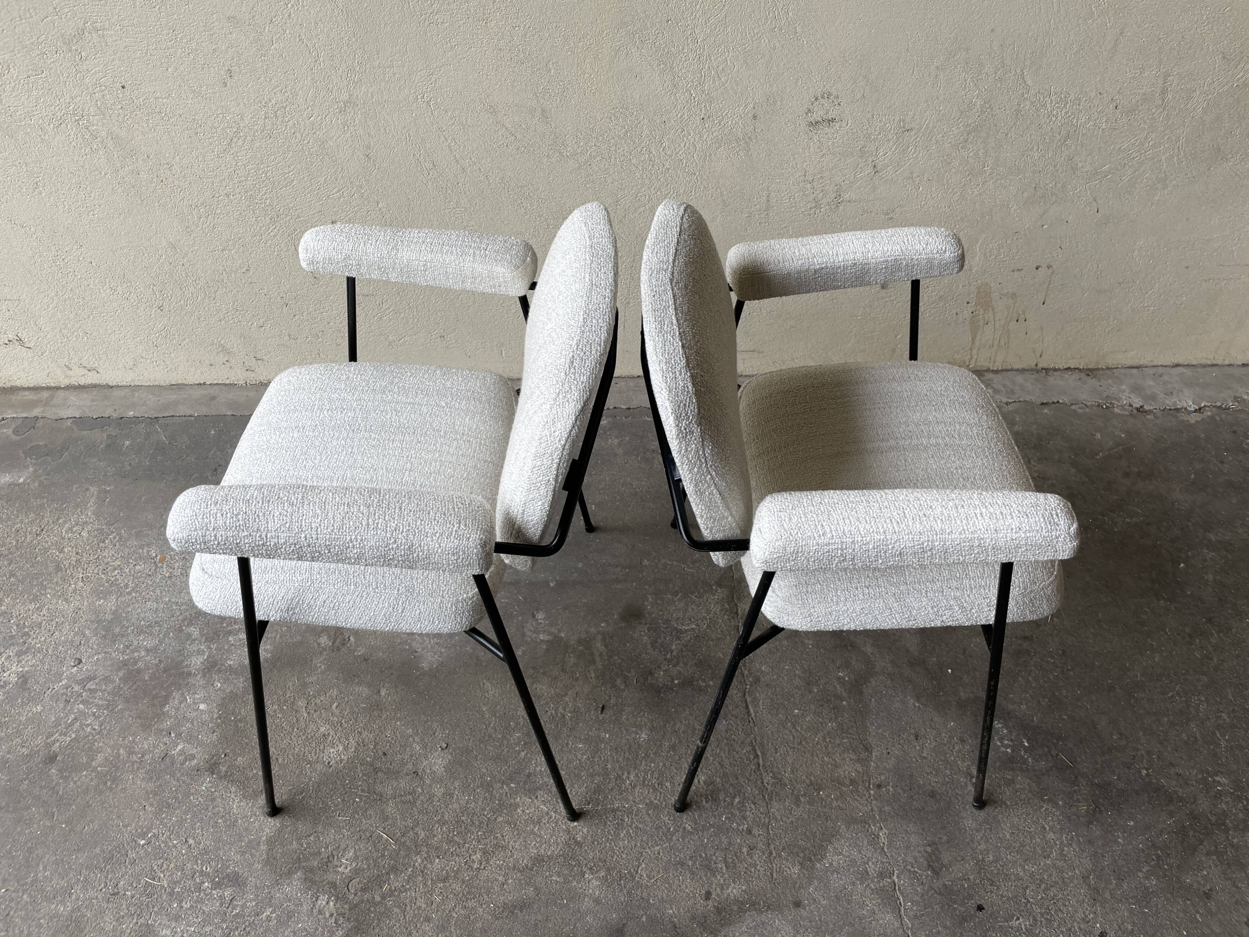 Pair of chairs CM197 by Pierre Paulin, in curly wool