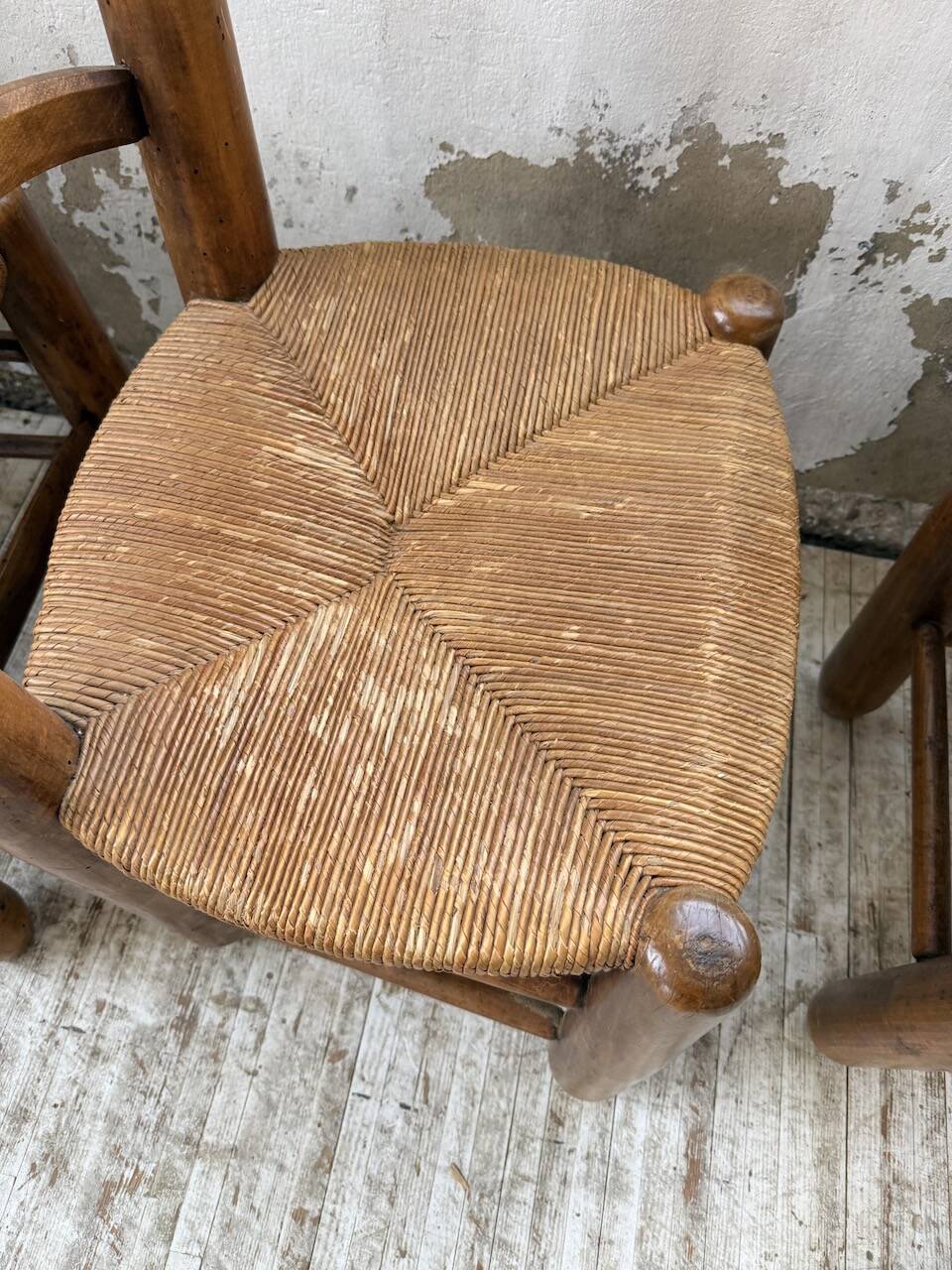 Set of 4 oak and straw chairs Dudouyt 1940