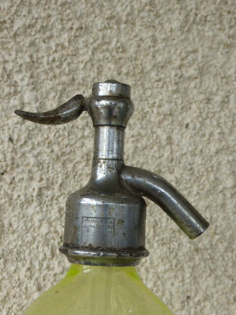 Siphon glass faceted yellow, blown, Art Deco period, dated 1934, FILLIAT, Maisons Alfort, very old and rare