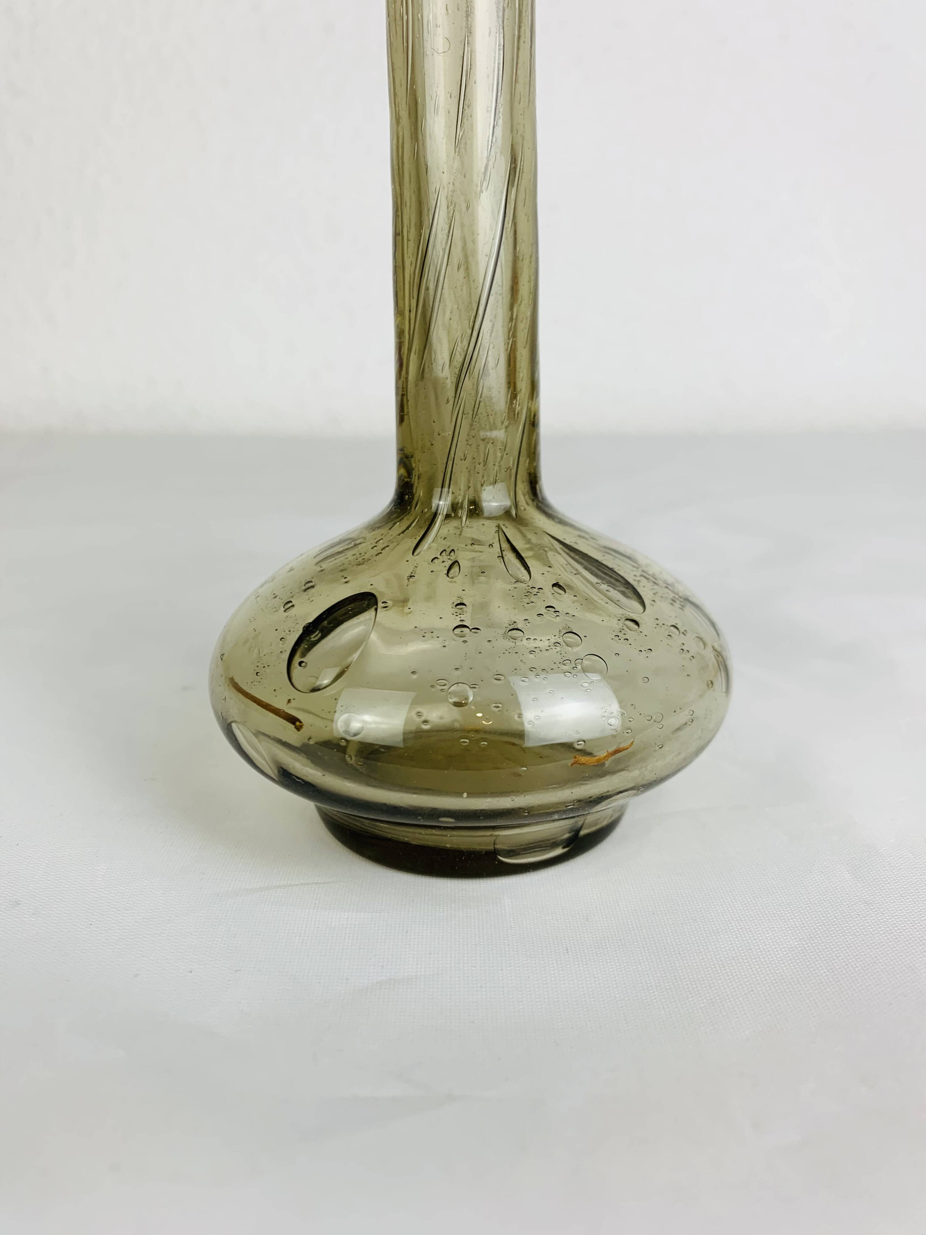 Vase soliflore verre bullé fumé