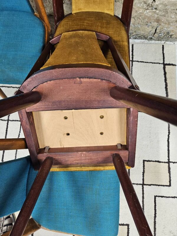 Lot de 5 chaises vintage bistrot pied fuseau 1960