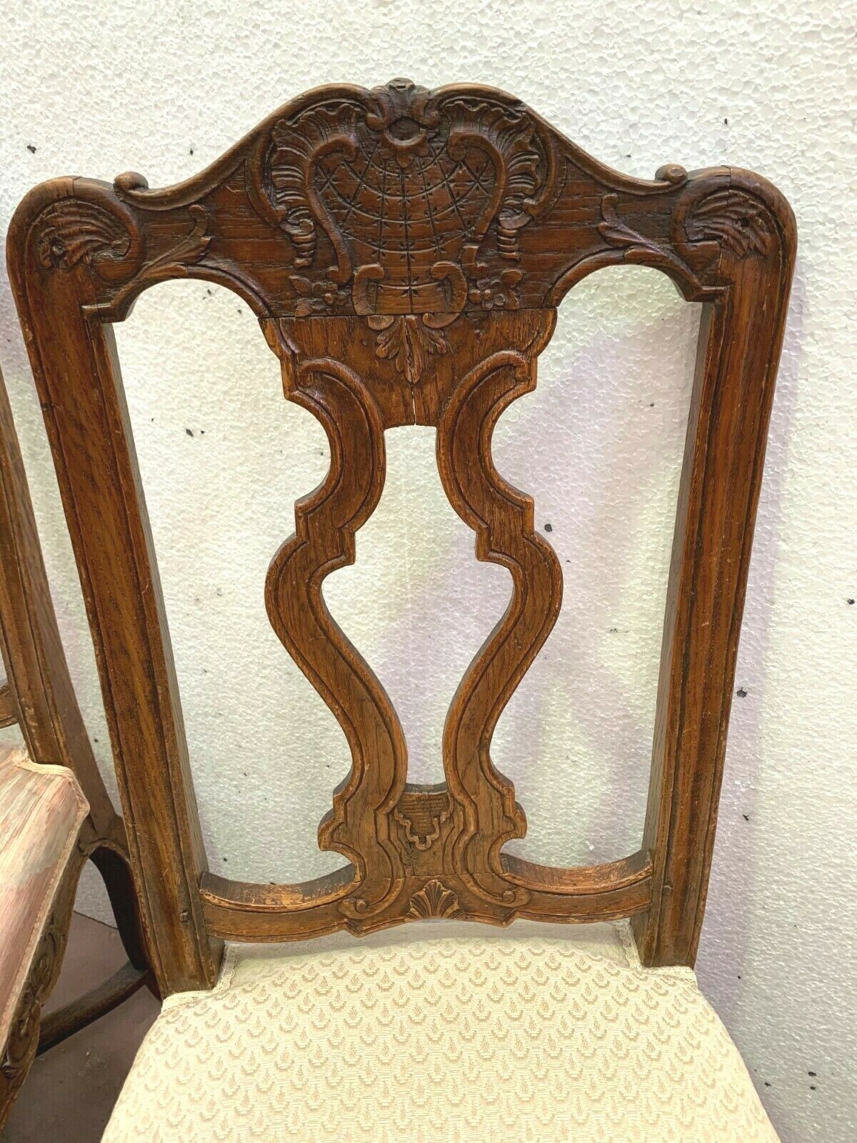 Pair of Regency style chairs in natural wood XIX century