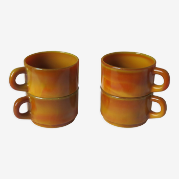 4 tasses à expresso de chez Arcopal en opaline marron en très bon état