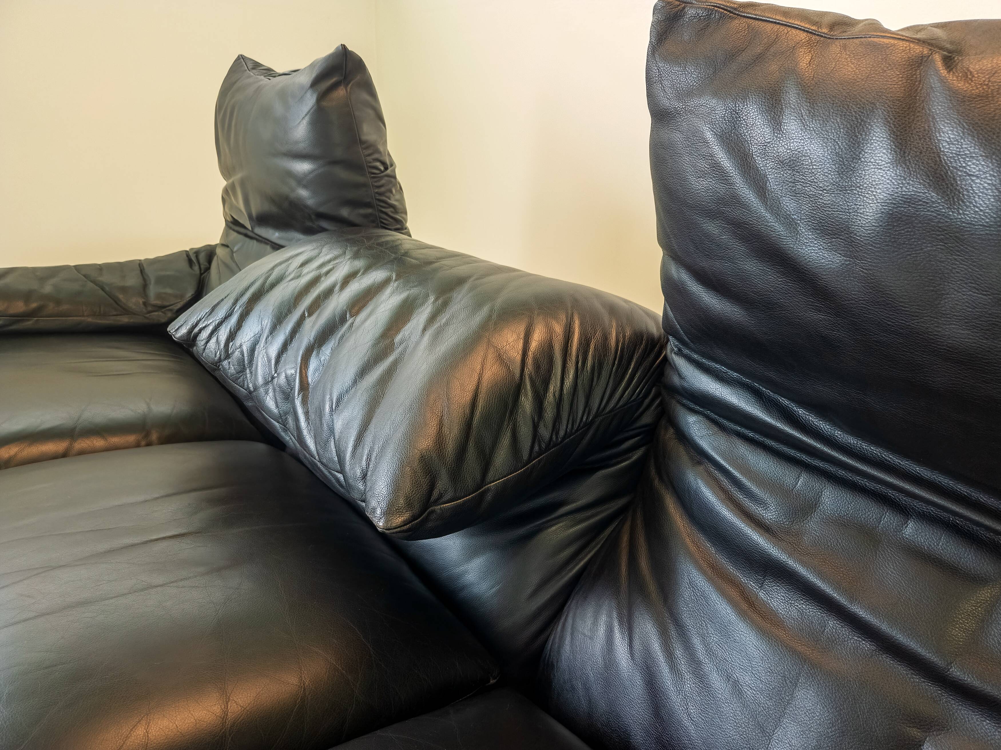 Vintage Maralunga sofa