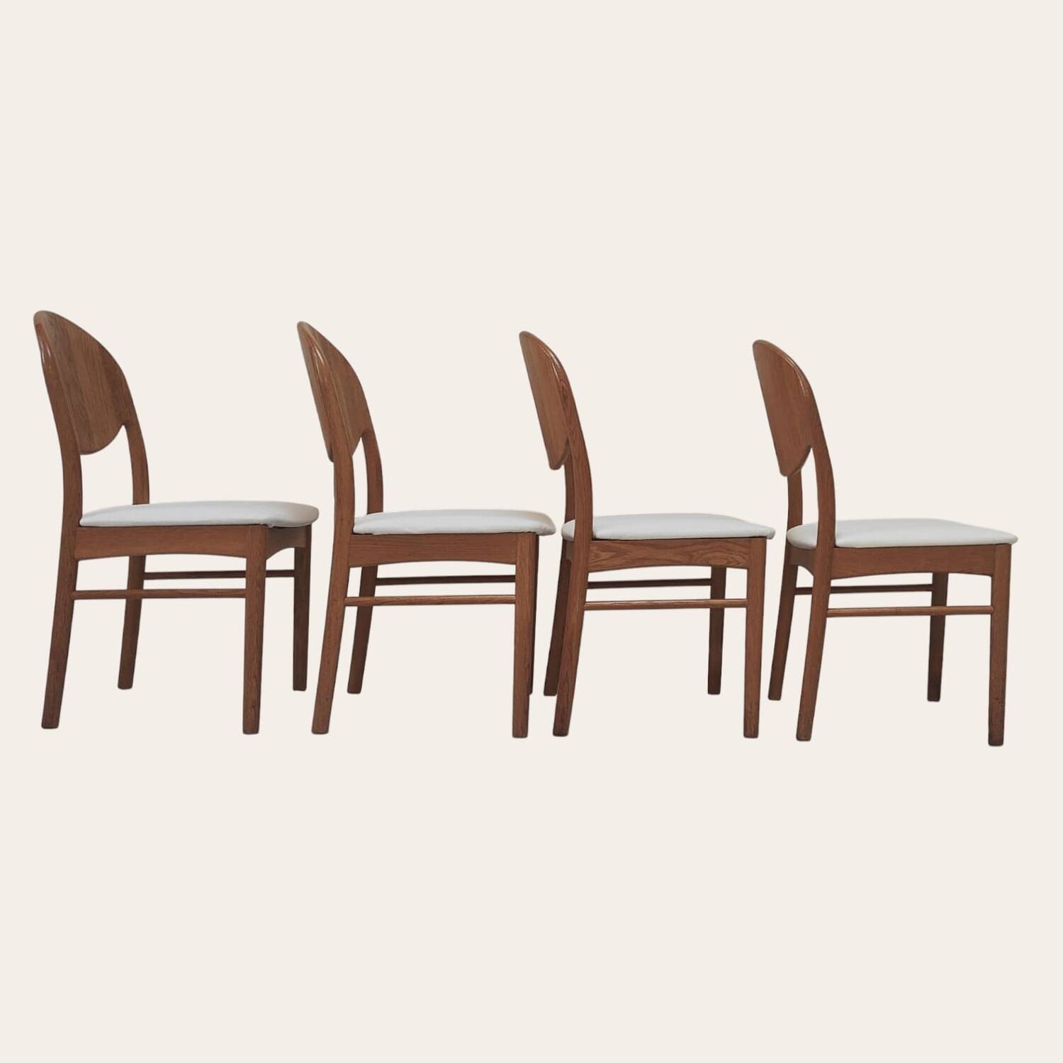 Chaises danoises des années 70