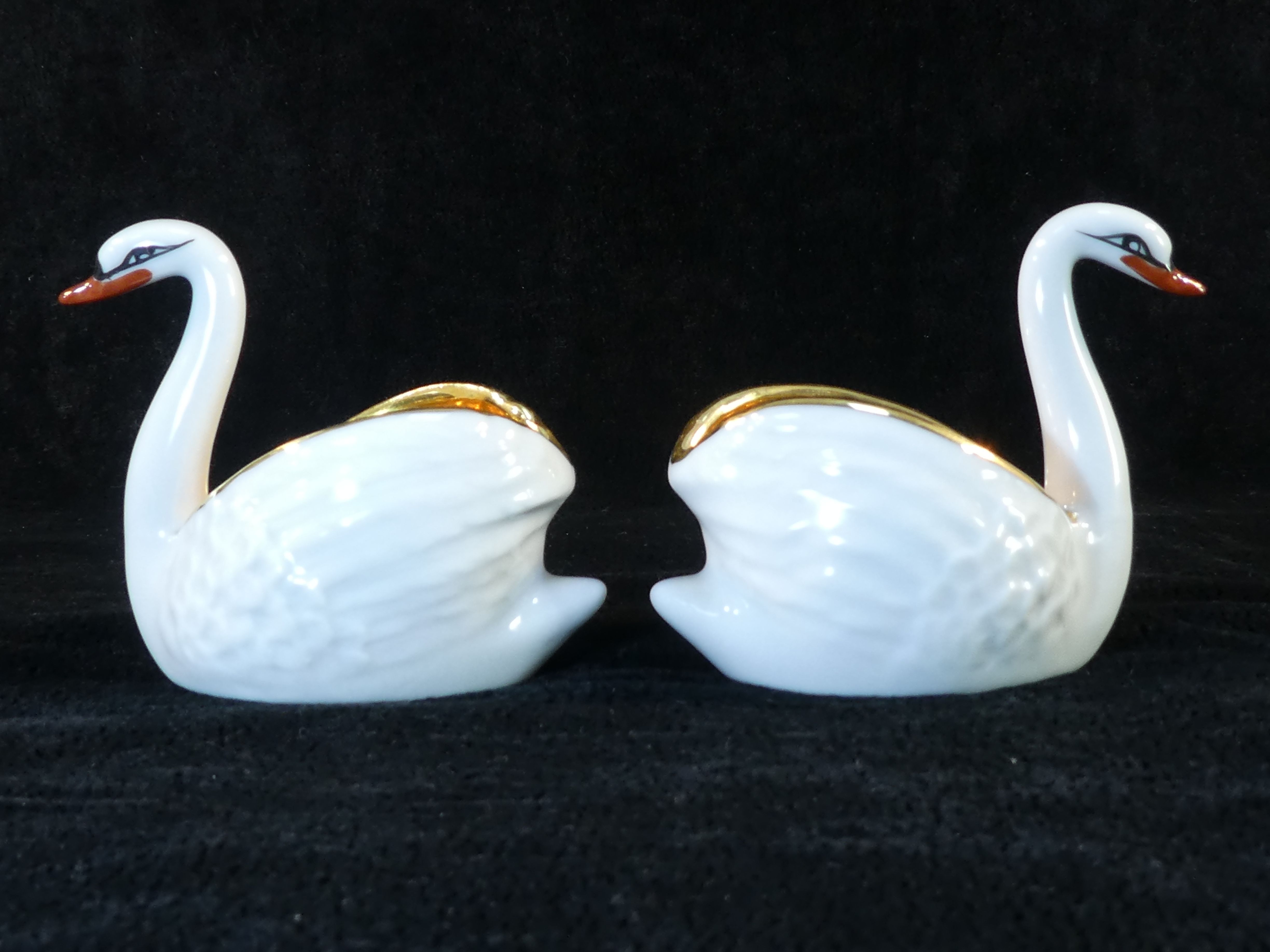 Pair of salters in limoges porcelain white swans