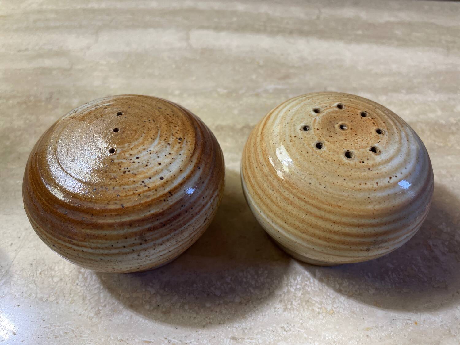 Salt and pepper shaker Marais stoneware