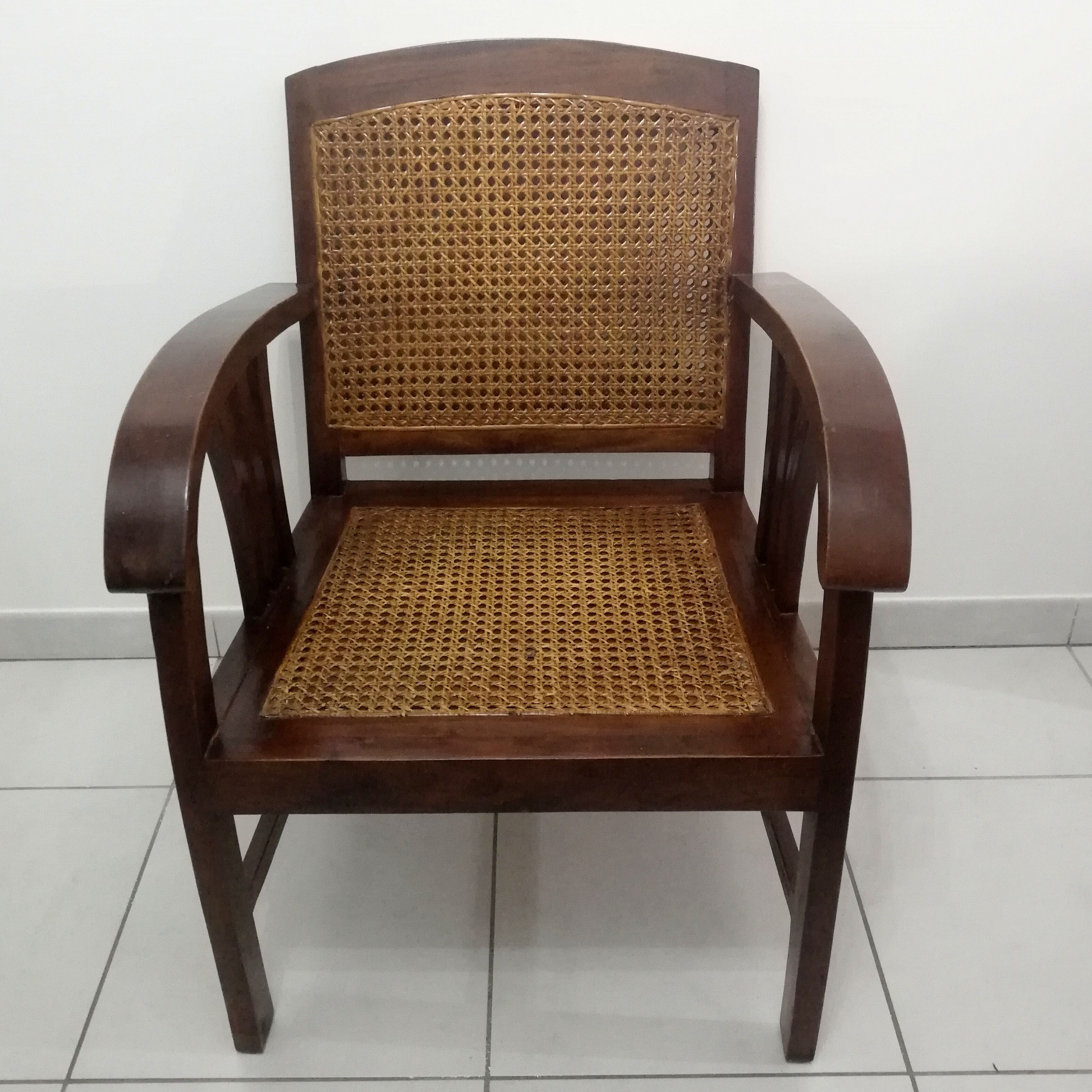 Fauteuil colonial en acajou et cannage