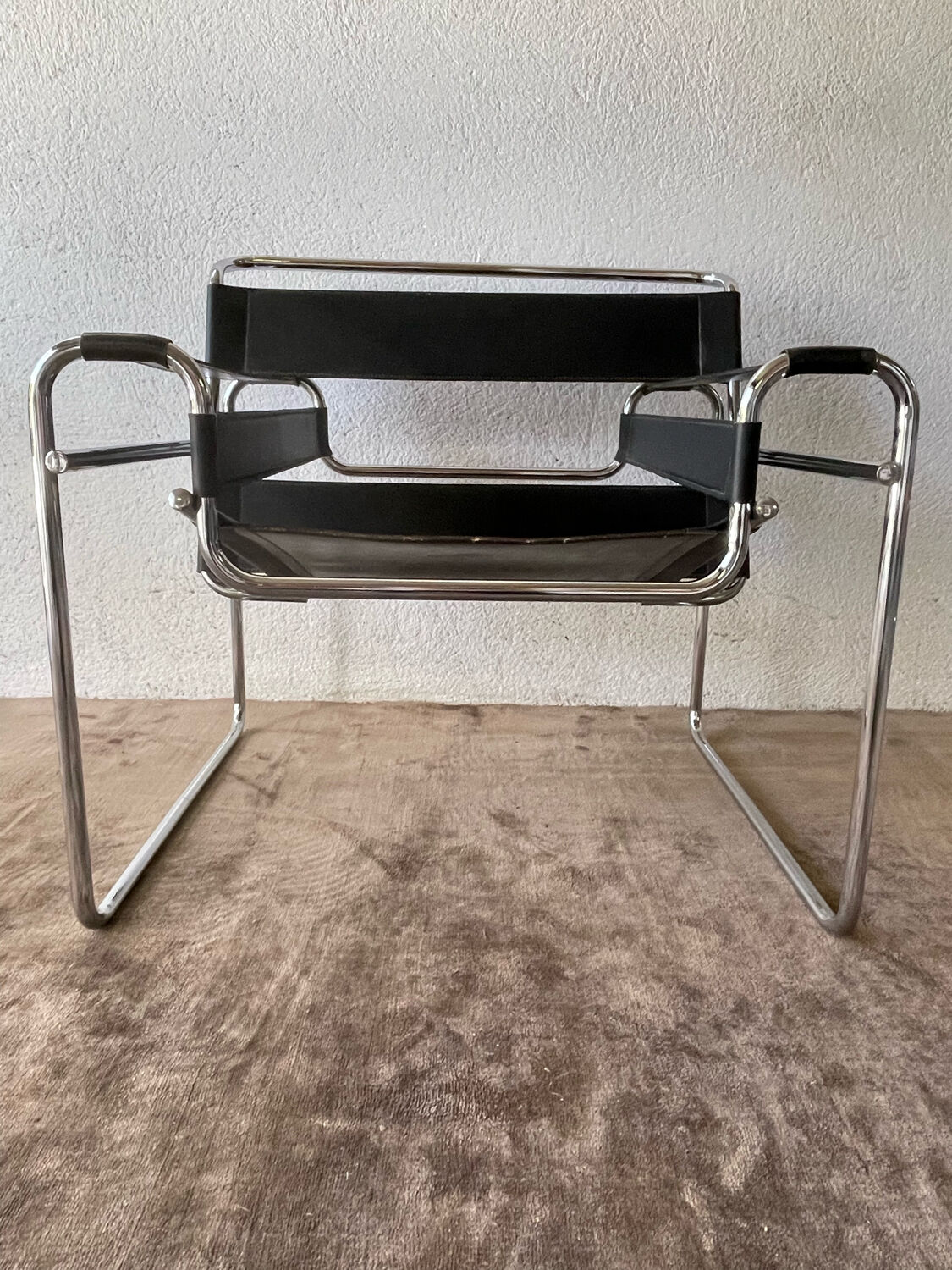 Wassily armchair by Marcel Breuer black