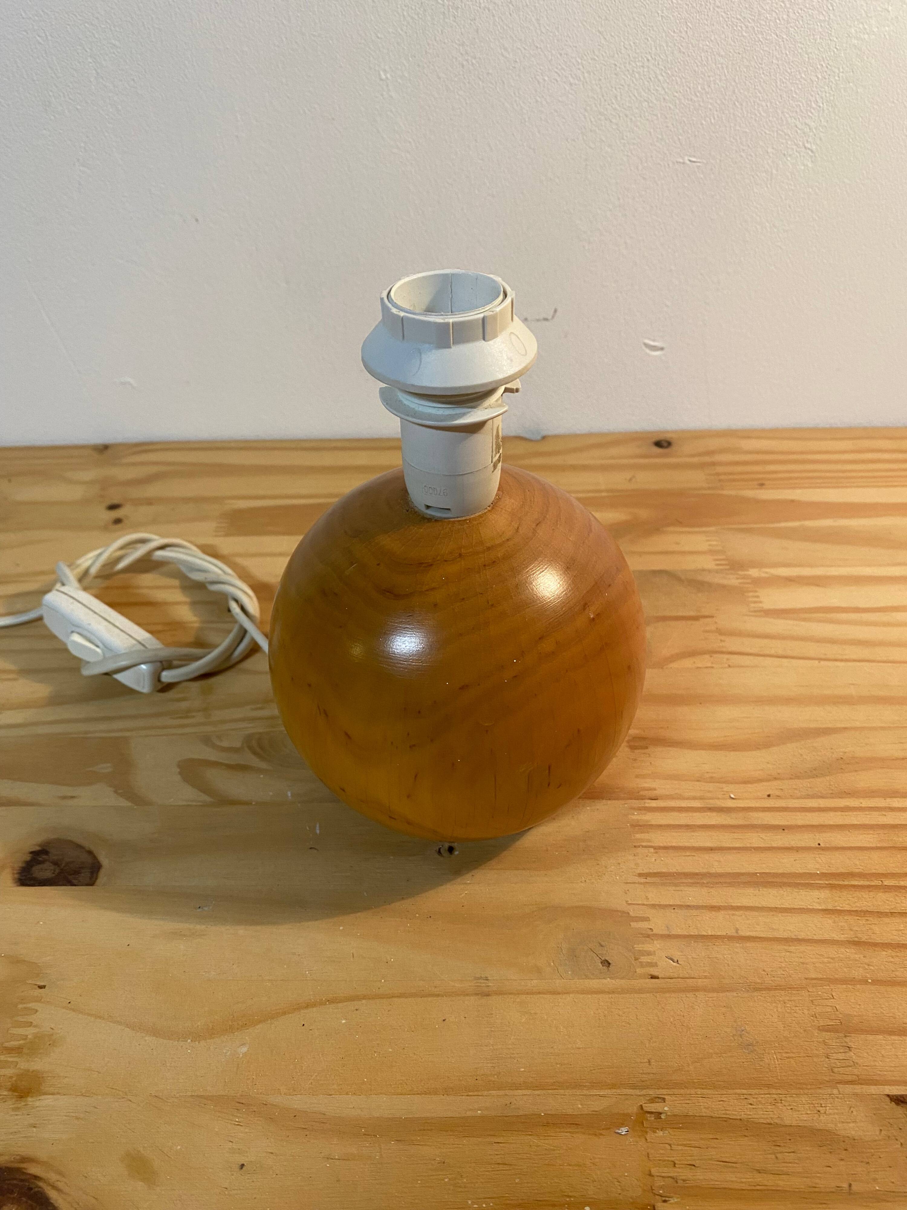 Vintage wooden ball lamp