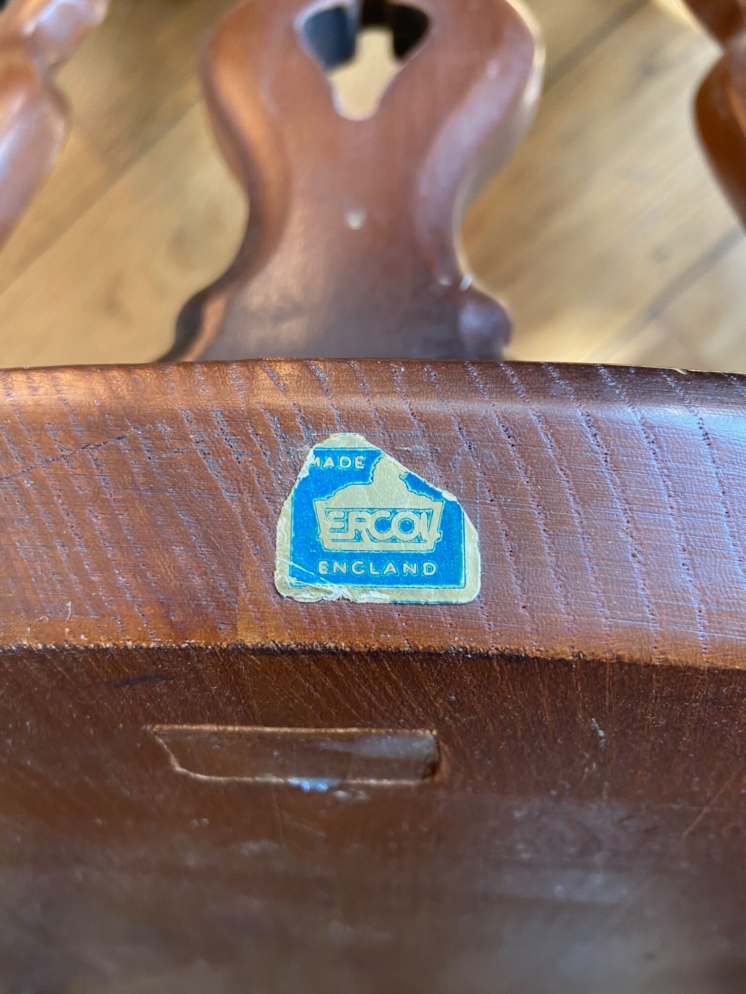 Paire de chaises en bois "Ercol"