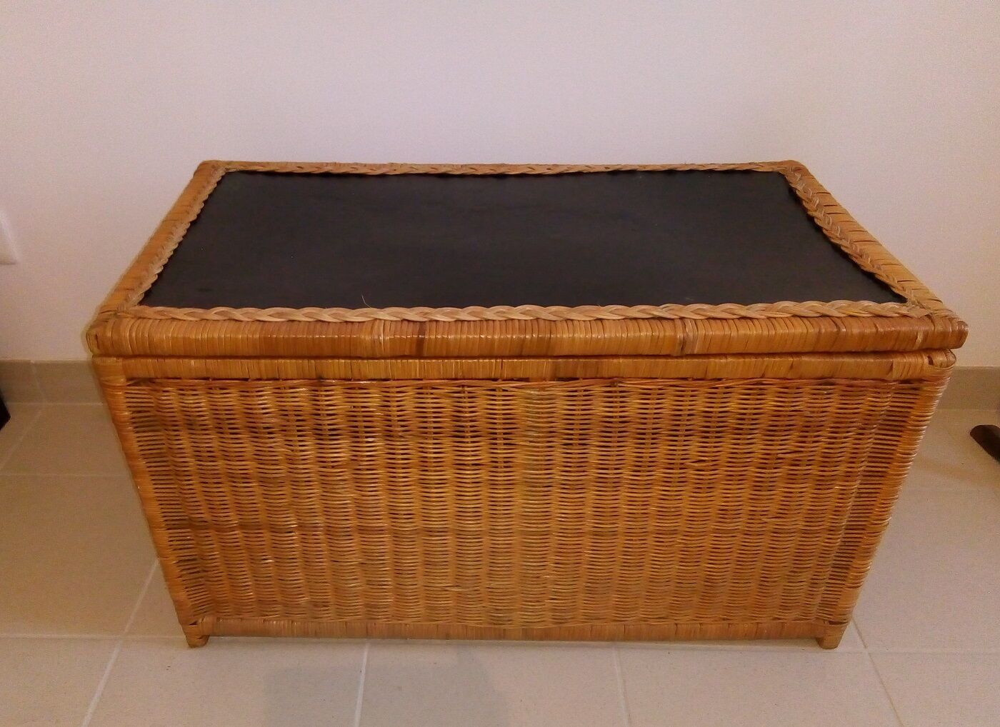 Rattan trunk toy chest