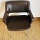 Fauteuil vintage en skaï marron et métal chromé signé Lapierre C.
