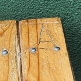 Small bench, pine steps