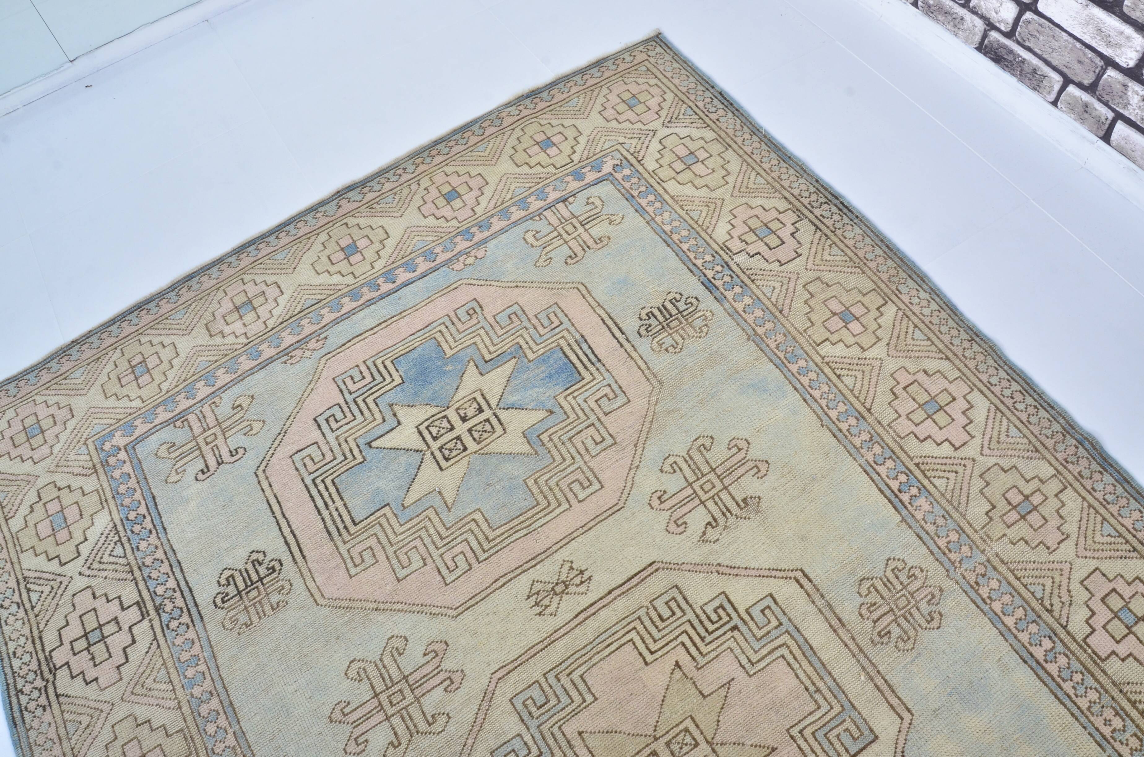 Anatolian Oushak wool rug, reference 3558