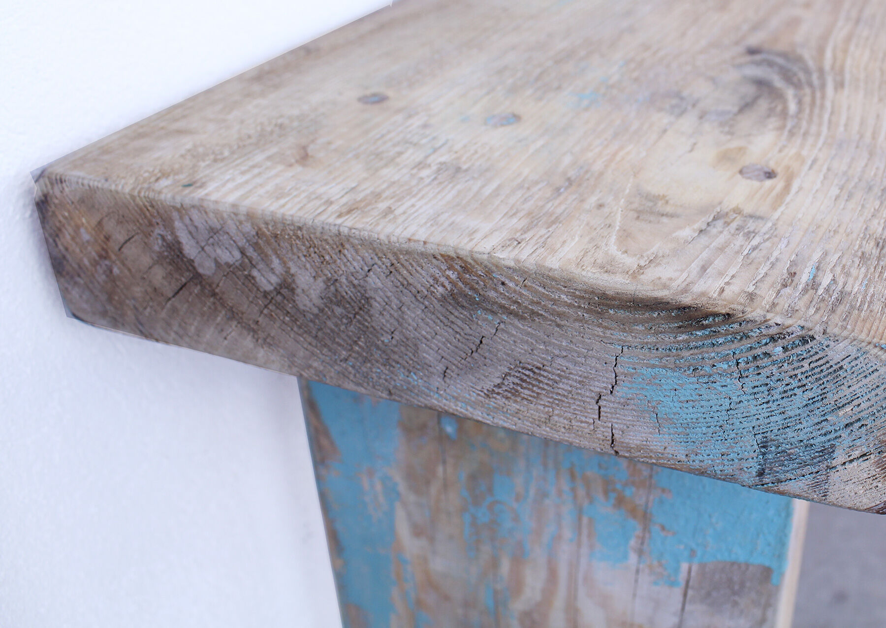 Wooden painter bench