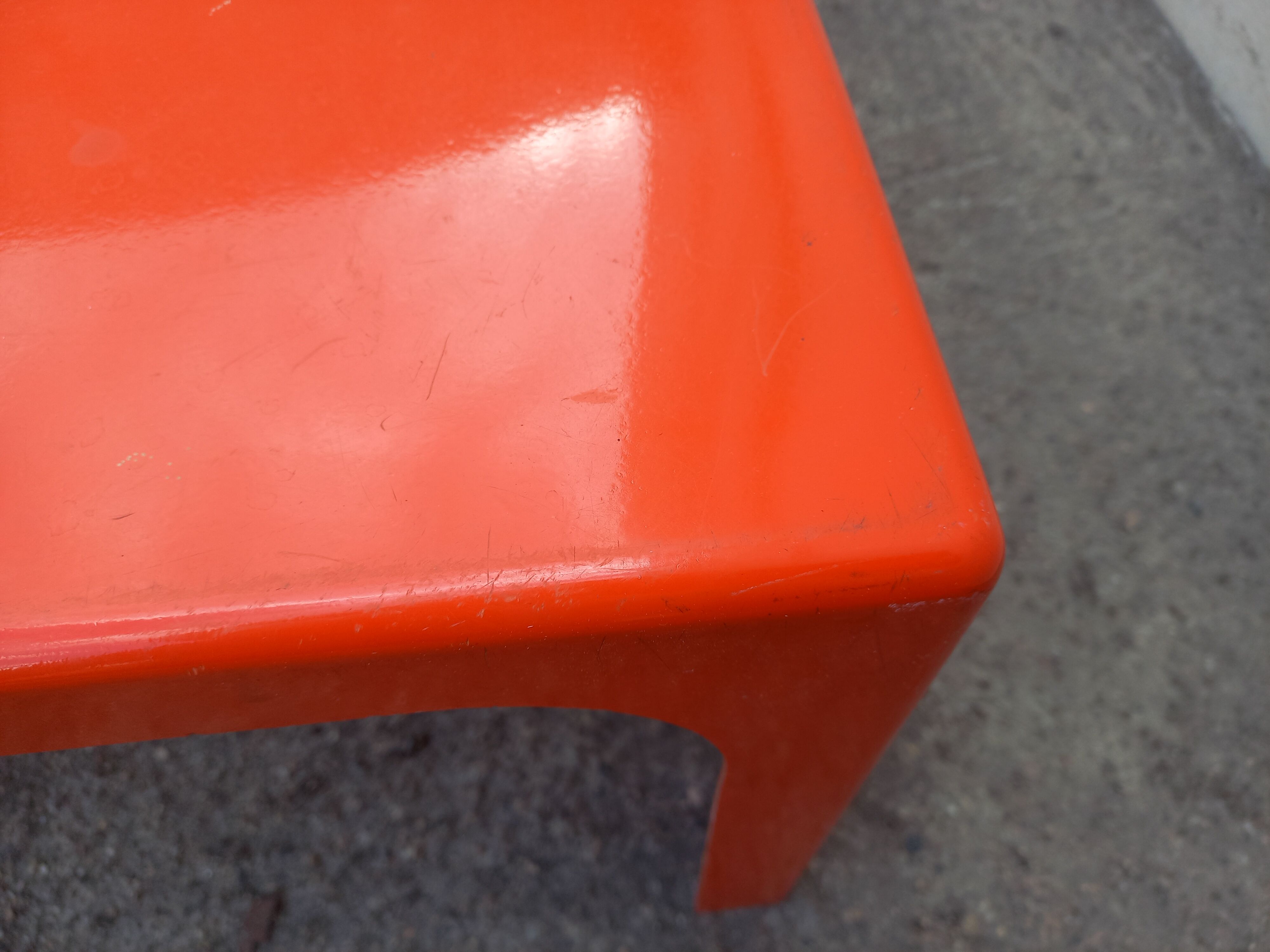 Pair of vintage coffee tables