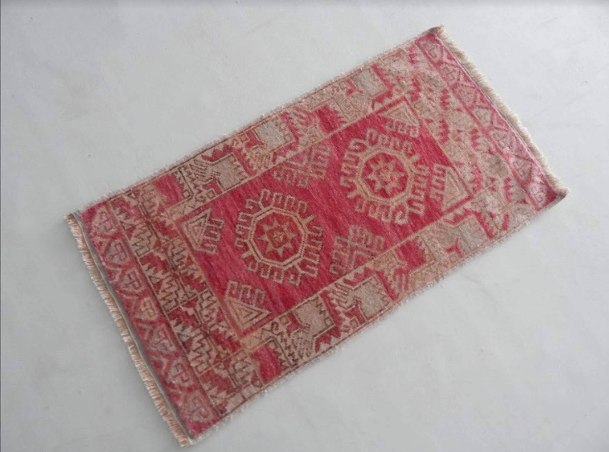 Vintage Turkish Oushak rug 57x104 cm