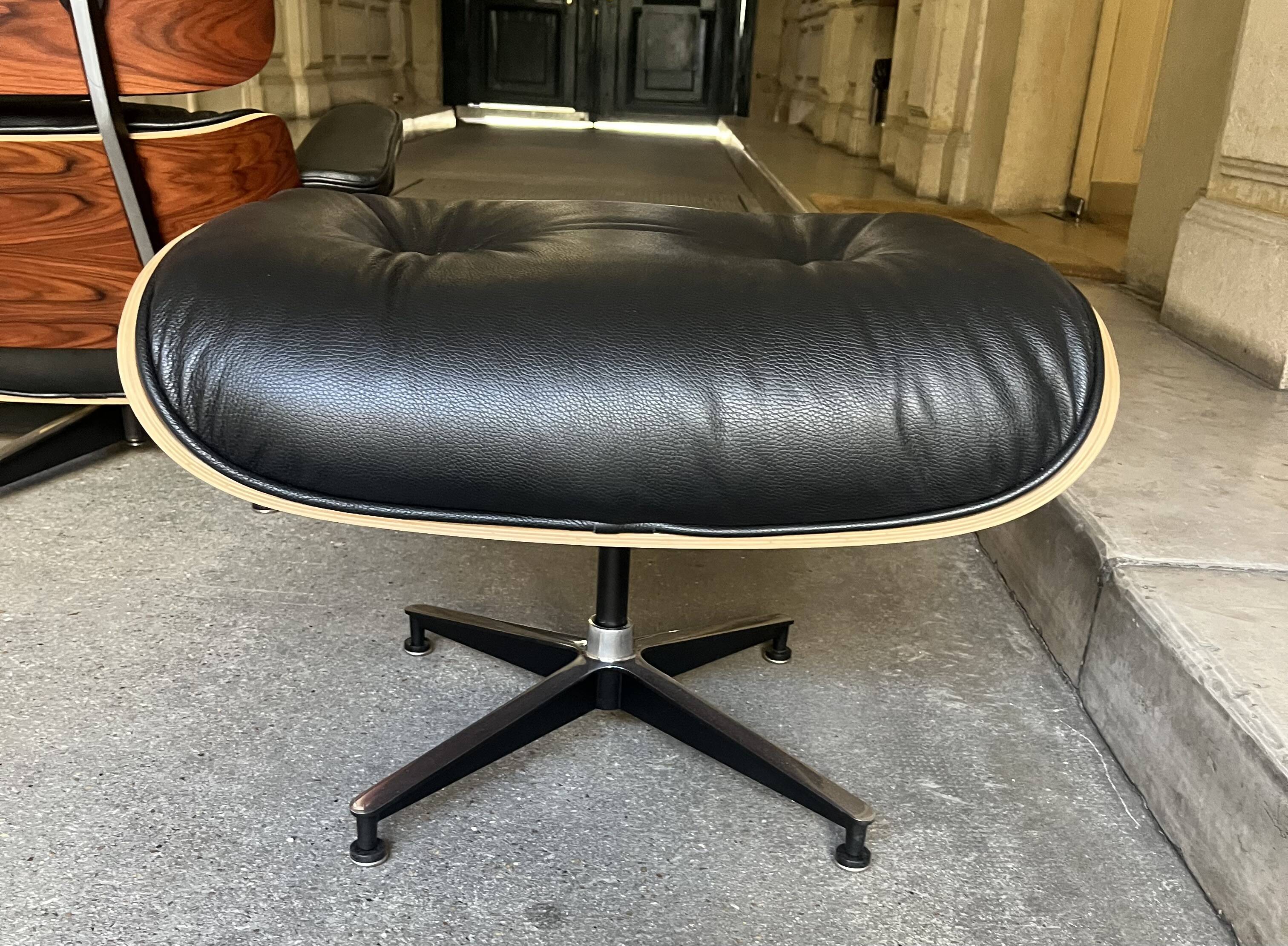 Charles Eames lounge chair