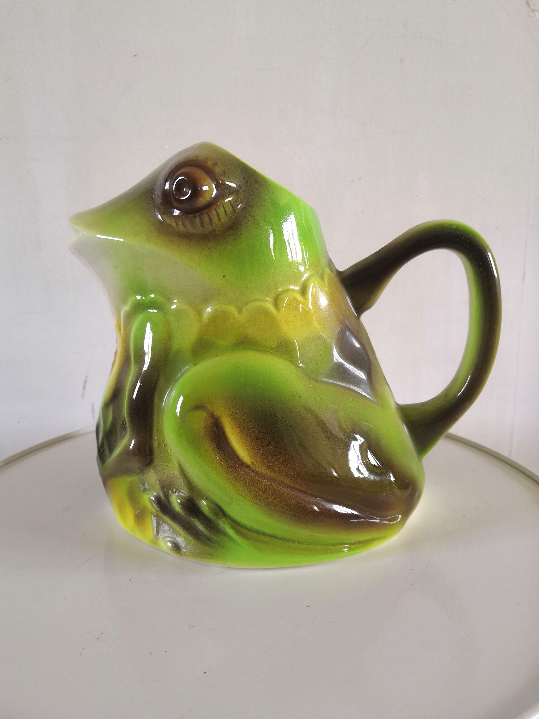 Ceramic frog pitcher in slurry signed Saint Clément design 70s