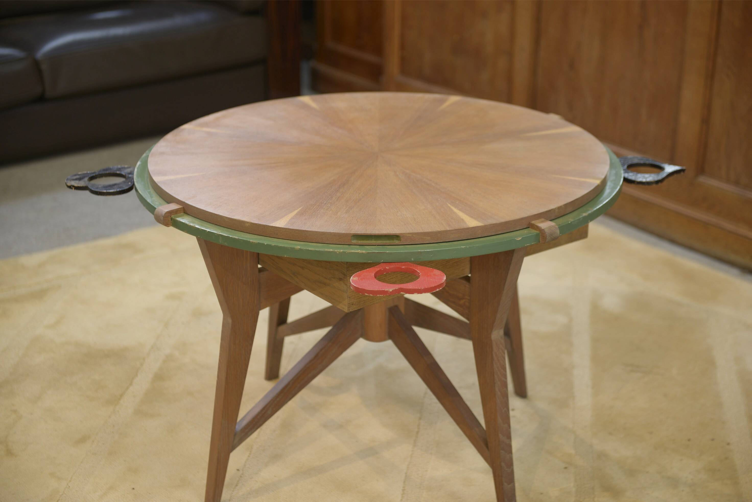 Table de jeux / guéridon en chêne 1940’s