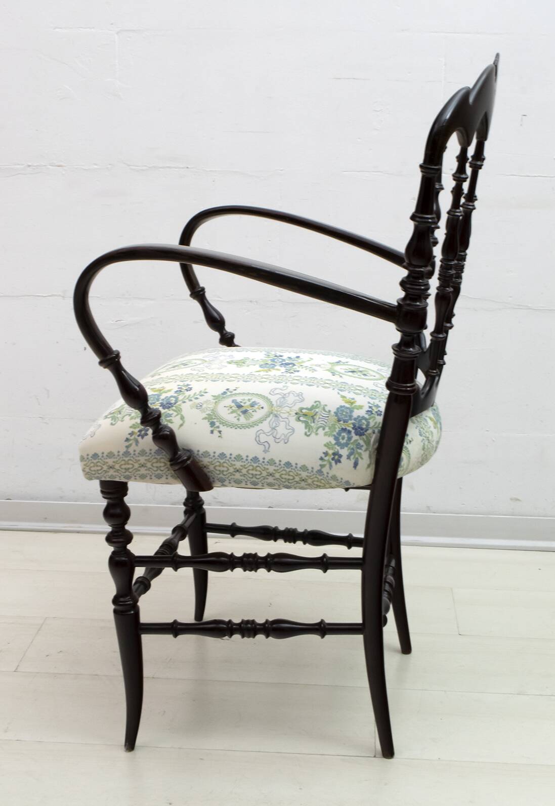 Giuseppe Gaetano Descalzi Midcentury Italian Chiavari Sofa and 2 Armchairs