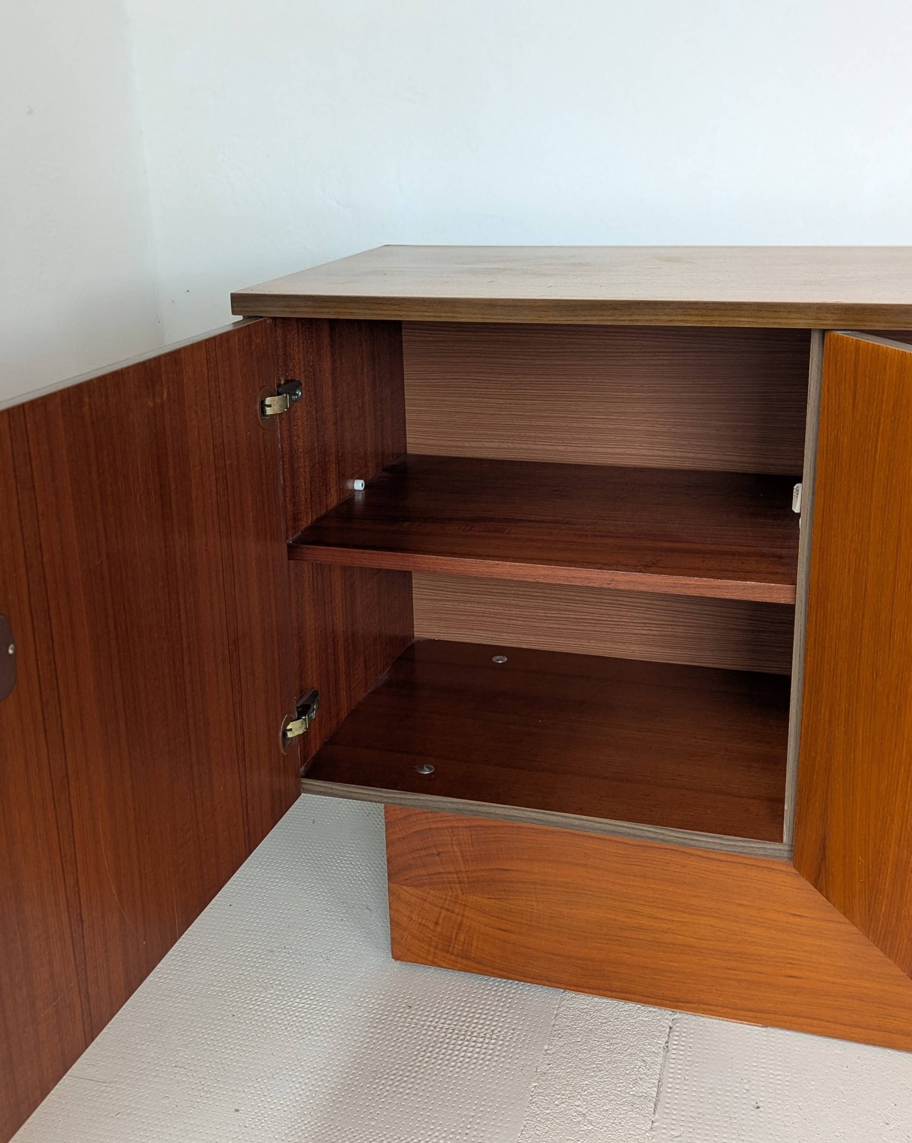 Enfilade vintage années 70