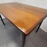 Table extendable to 230 cm