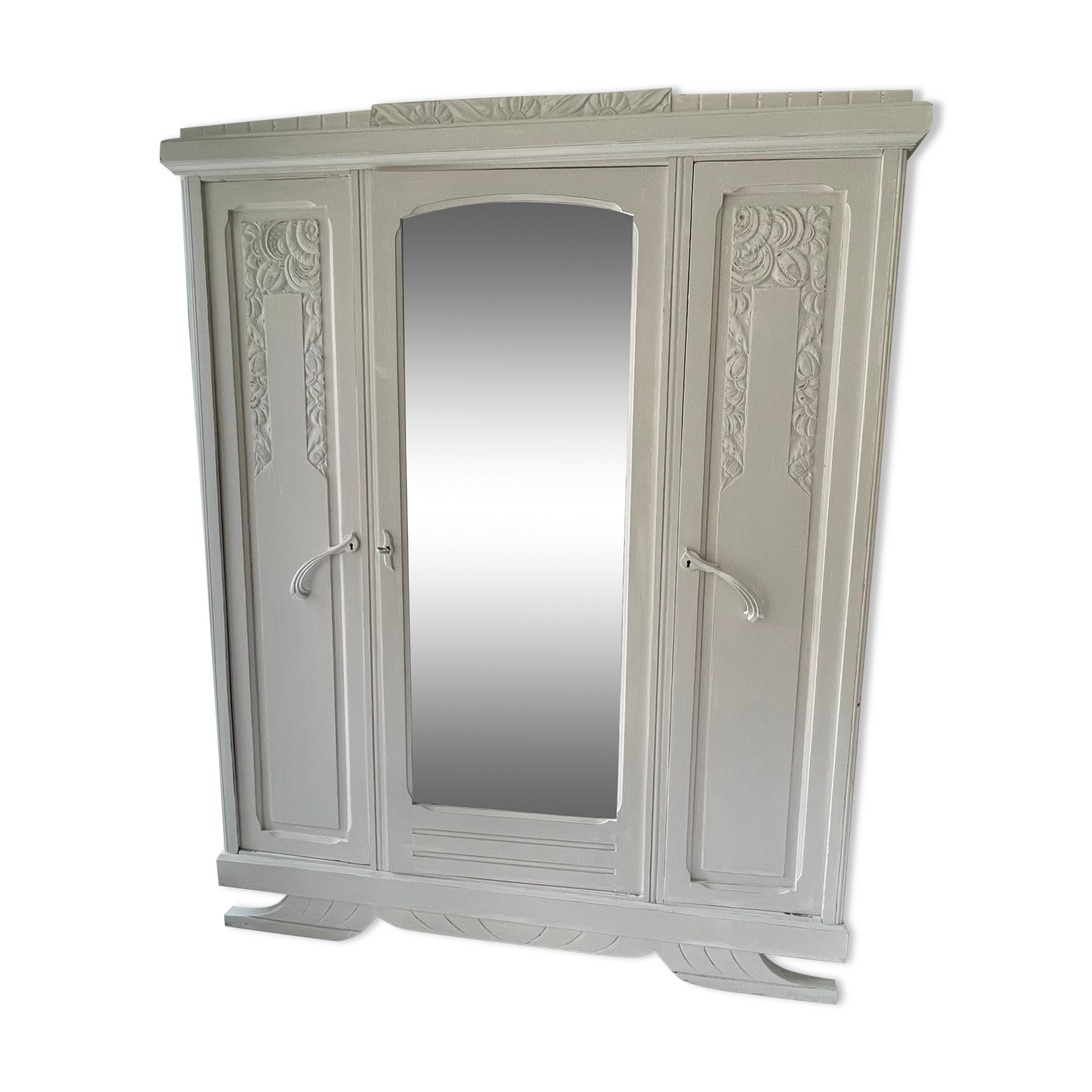 Art deco wardrobe revisited