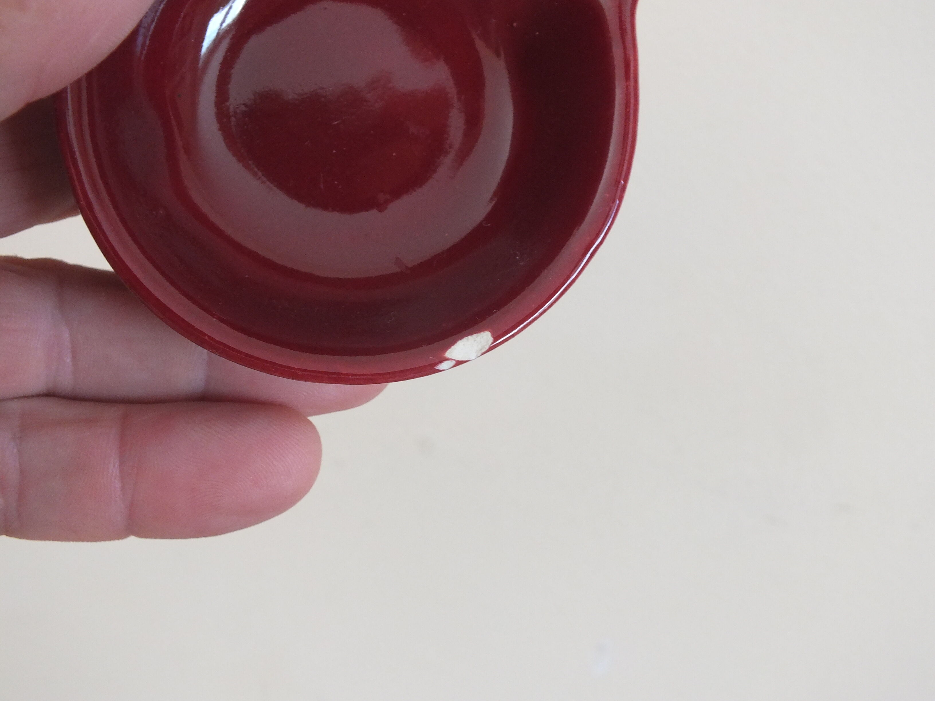 Set of 6 individual colorful vintage ashtrays in earthenware of Saint Clement