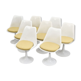 Set of 8 Tulip chairs by Eero Saarinen