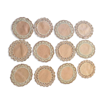 11 pink hand-lace coasters