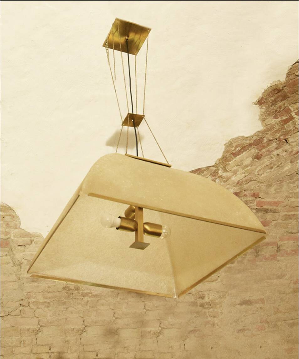 Large Lamperti chandelier made of fiberglass and brass from the 1970s.