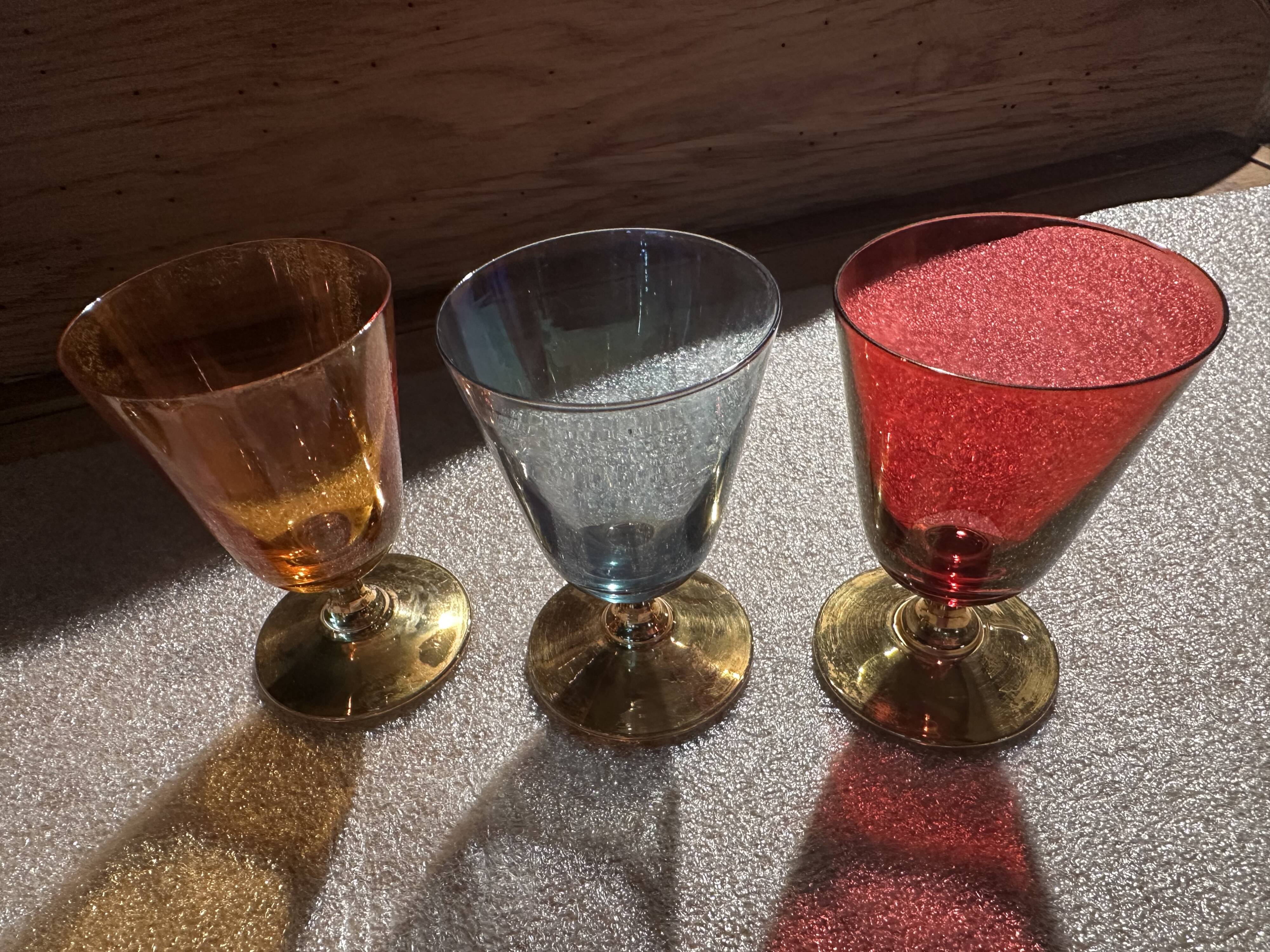 6 iridescent colored crystal liqueur glasses with gold stems / art-deco
