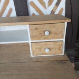 Bureau à tiroirs patiné blanc