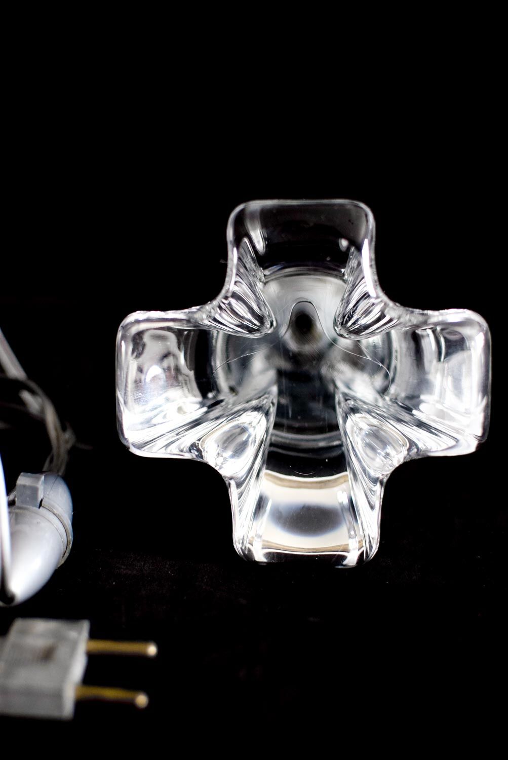 Pied de lampe en cristal signé Daum France