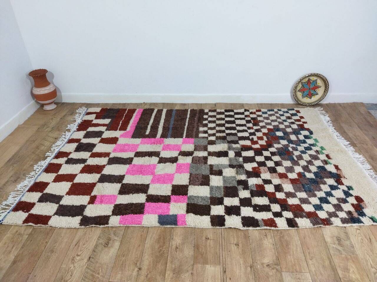 Handmade Moroccan Berber rug 280 x 176 cm