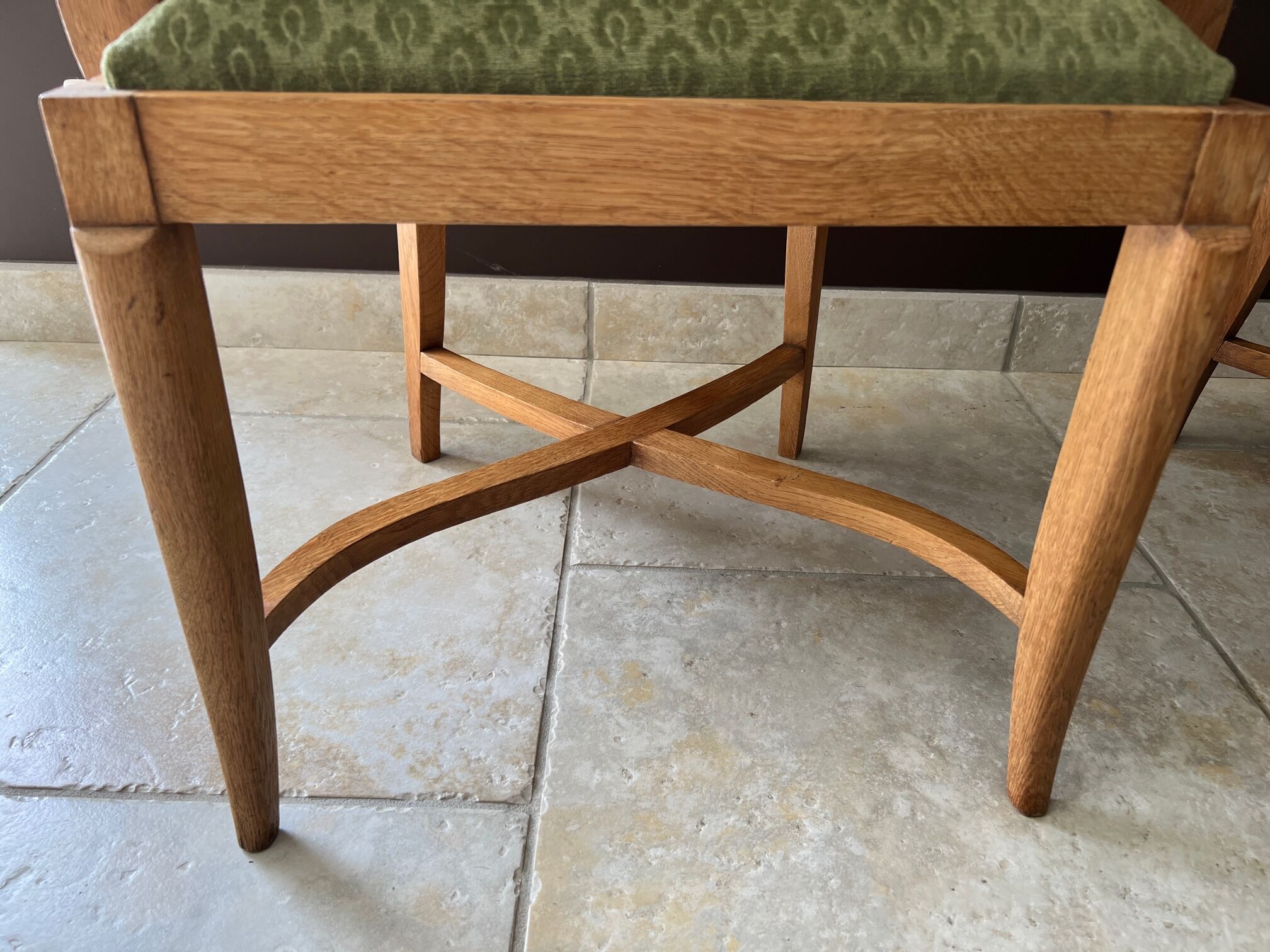 Paire de fauteuils Baptistin Spade 1940 en chêne clair
