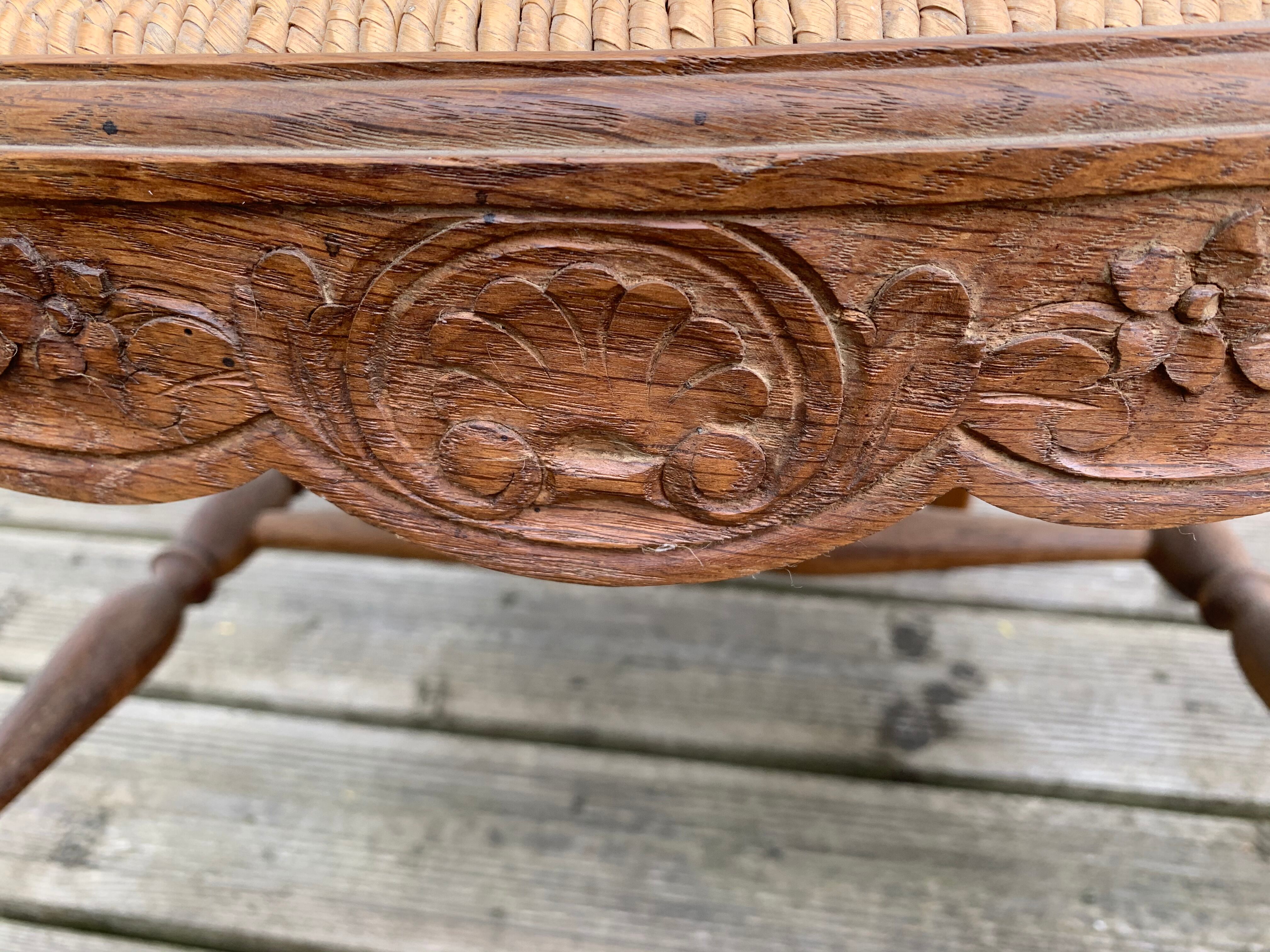 Pair Chair and Straw Chair