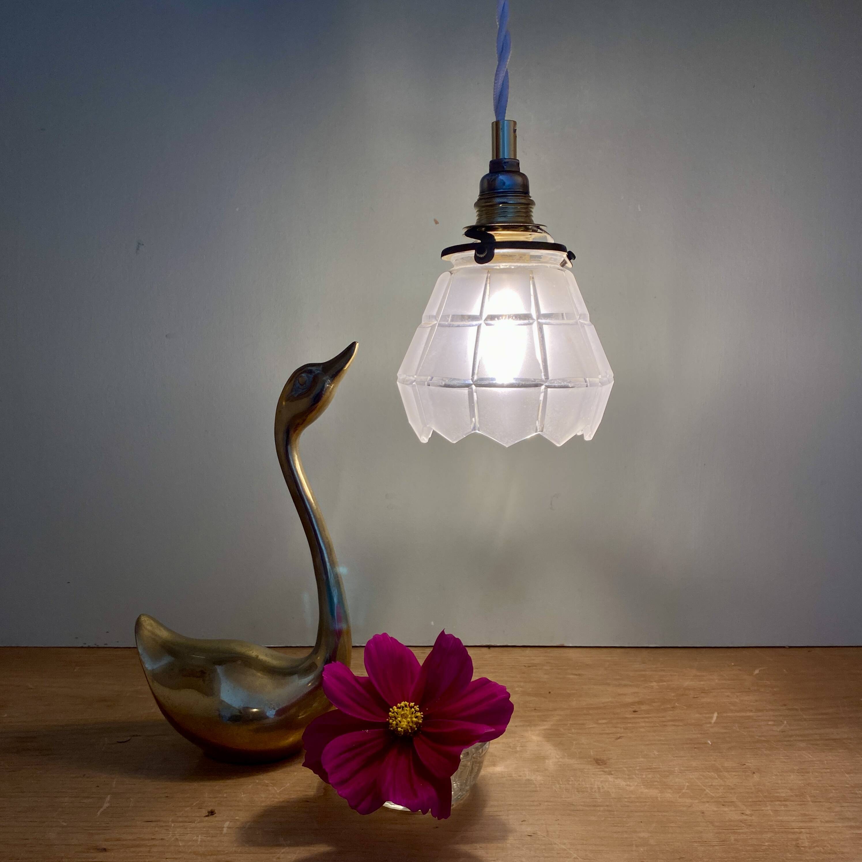 Vintage art deco tulip walking lamp in frosted glass