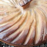 Ceramic pot with trompe-l'œil cover